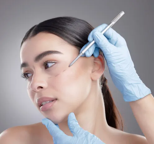 Cirurgia plástica é trabalho de precisão